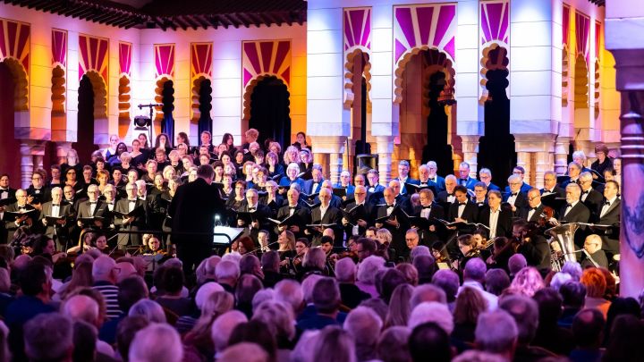 Concert Misa Criolla / Gloria Jenkins – Limburgs Concertkoor & Symfonieorkest Concertato — Muziek in Limburg