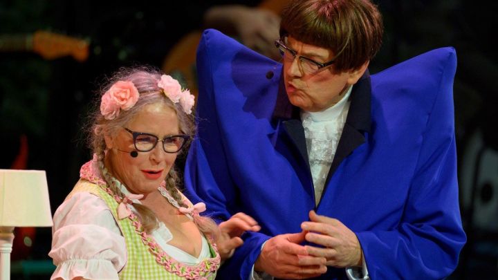Medammecour on Tour — Theater in Limburg