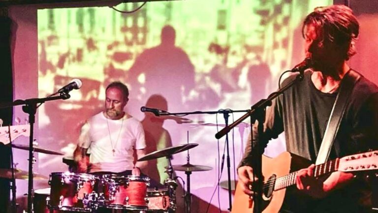 Swell – Halloween in Poppodium Volt — Muziek in Limburg