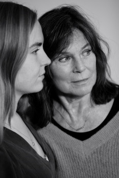 Afslag Gewist | Debby Petter & Emma Fink… — Theater in Limburg