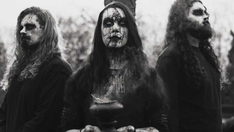 Zware Zondag: Doodswens + Witchfukker — Muziek in Limburg